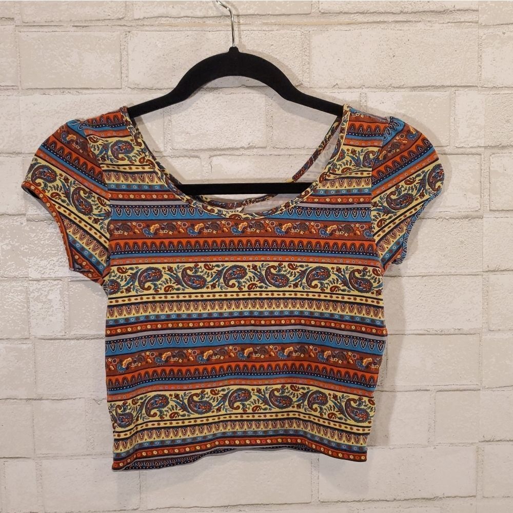 Forever 21 short sleeve crop top